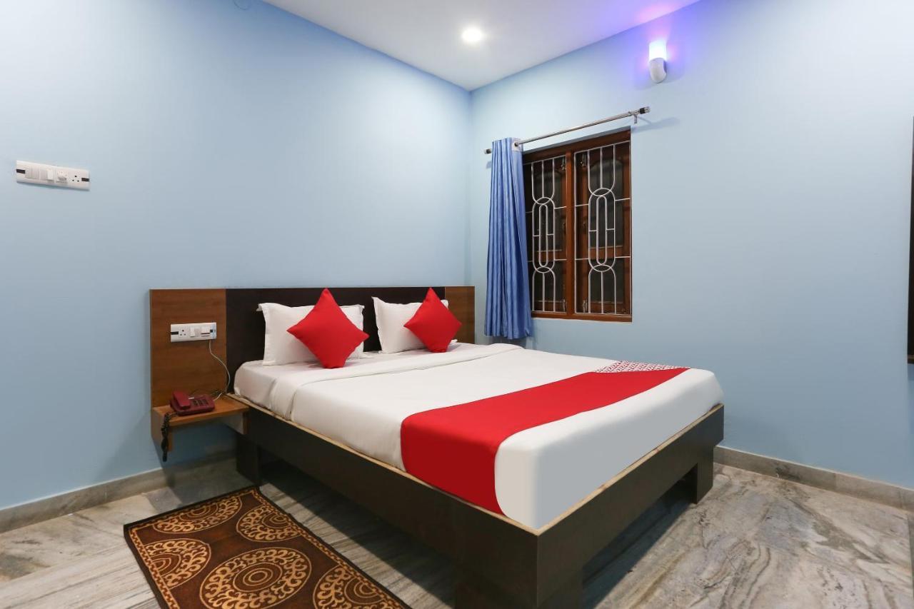 Vaccinated Staff- OYO 45958 New Castle Inn Bhubaneswar Exterior foto
