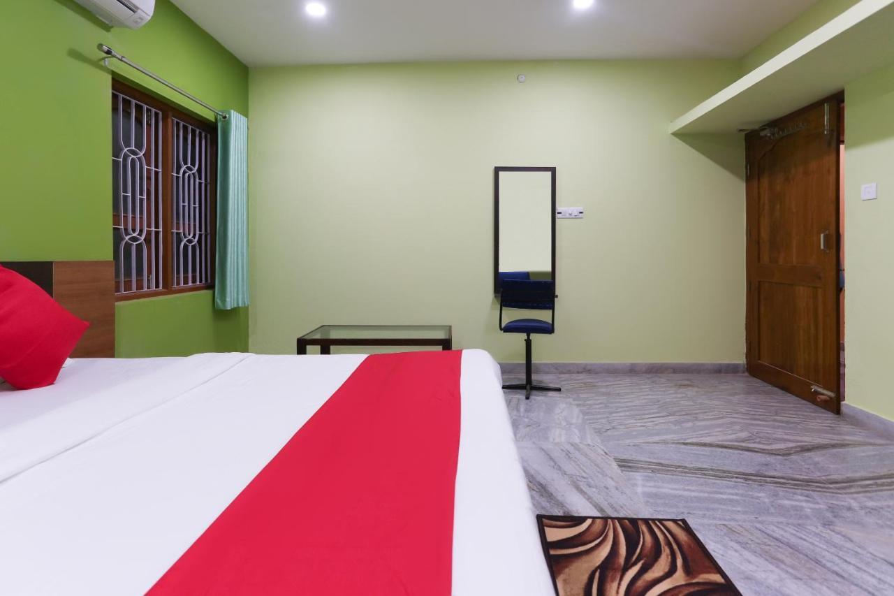 Vaccinated Staff- OYO 45958 New Castle Inn Bhubaneswar Exterior foto